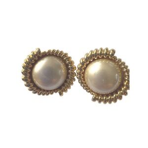 Vintage Carolee Faux Pearl Clip On Earrings Gold Tone Rope Frame Classic